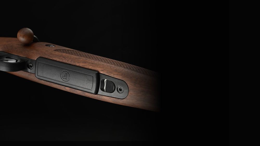 Magazine with lock